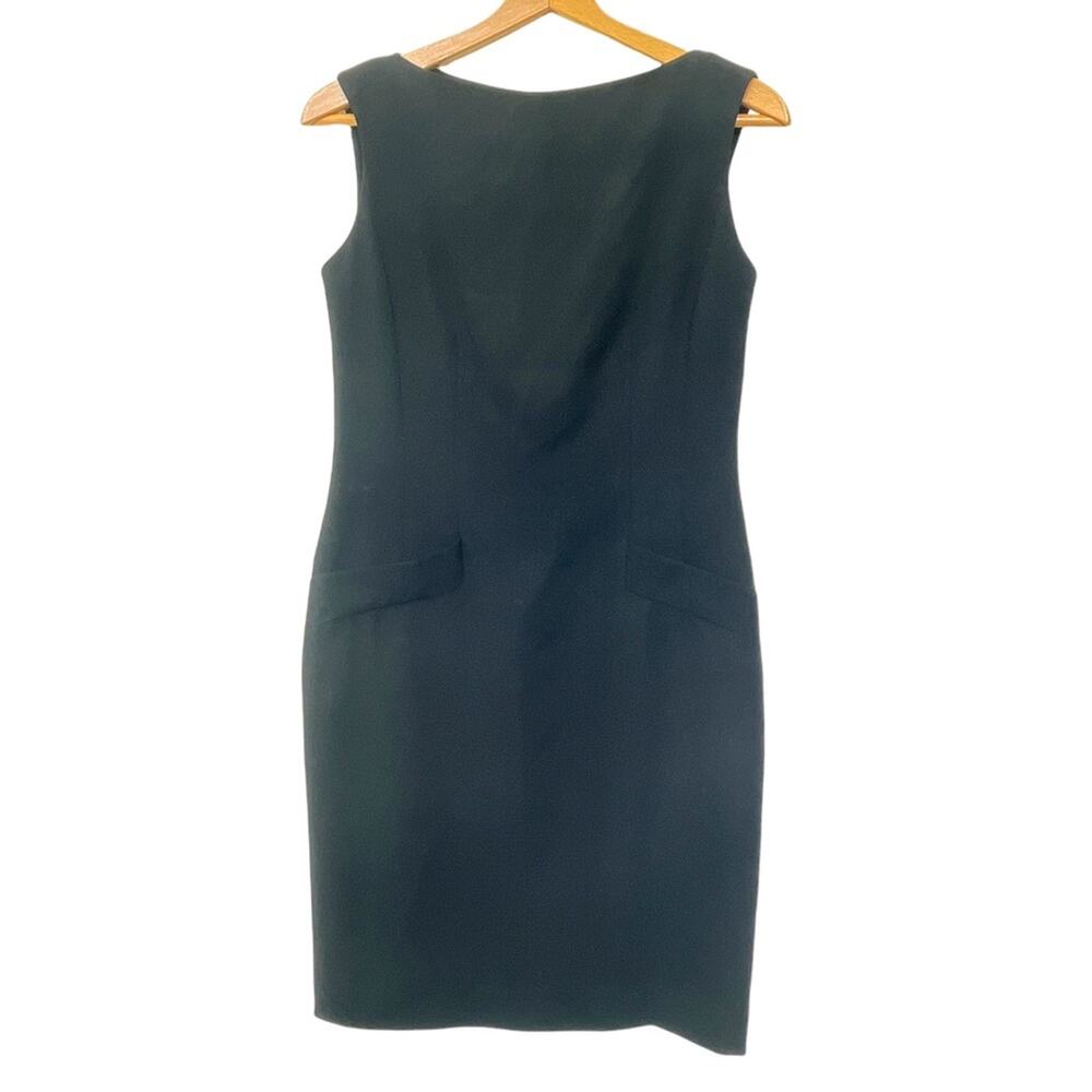 Dana Buchman Dress Sz 4 Women's Sheath LBD Boat Neck Sleeveless Classic Lined